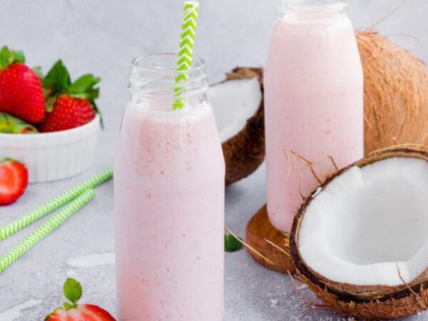 Strawberries & Coconut Milk Fragrance Oil